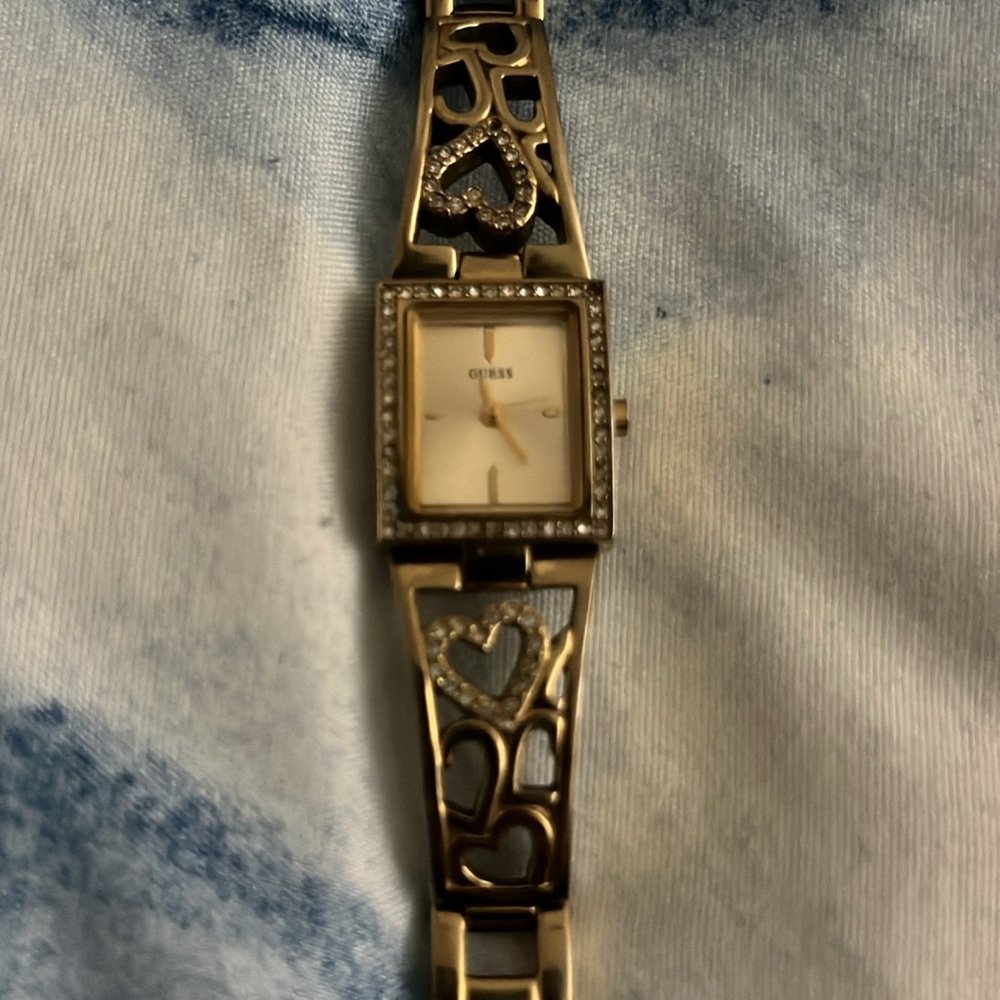 guess watch